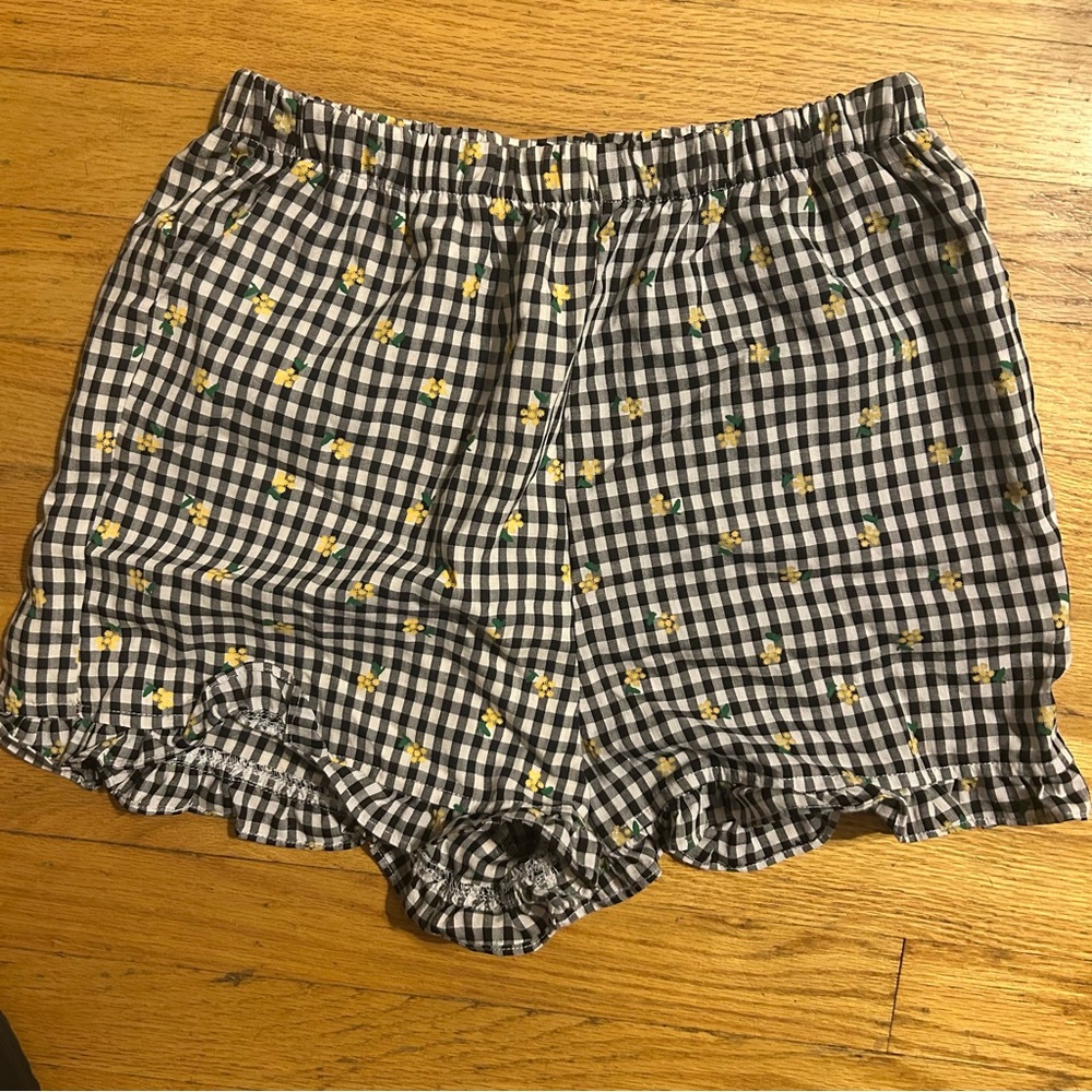SHEIN Black and White Gingham Floral High Waist Shorts